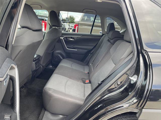 Used 2025 Toyota RAV4 XLE FWD image 20