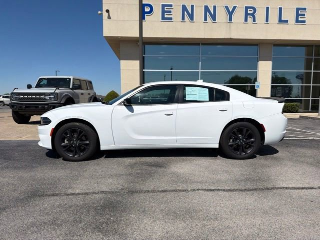 Used 2021 Dodge Charger SXT w/ Blacktop Package AWD/4WD image 8