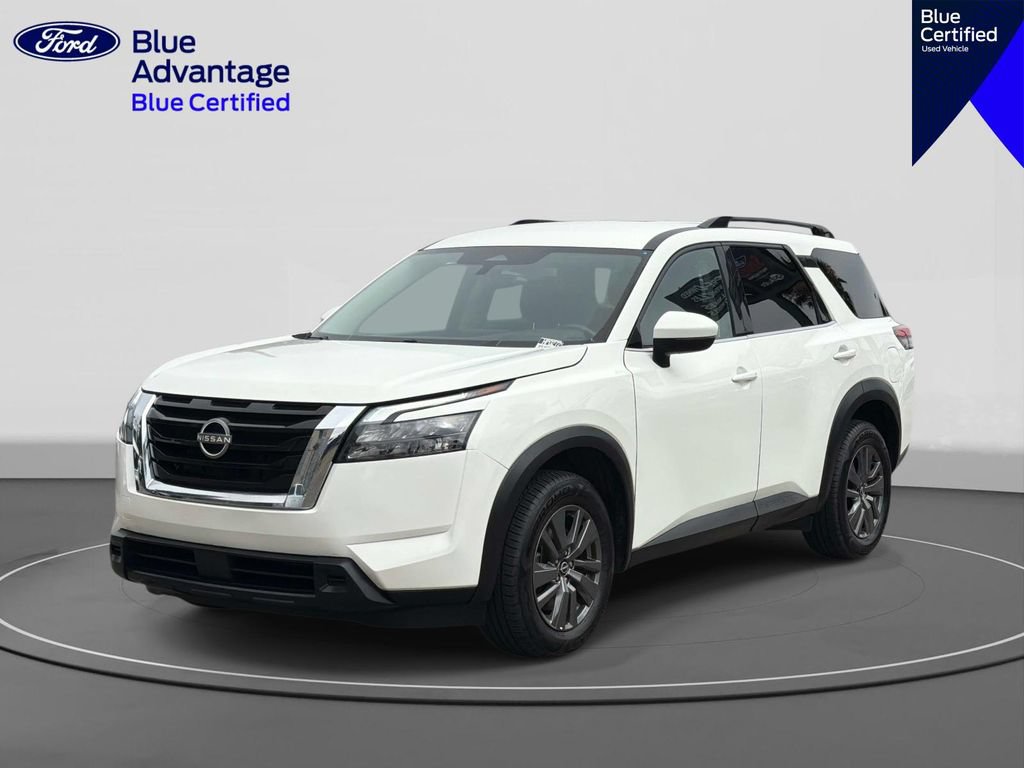Used 2024 Nissan Pathfinder SV