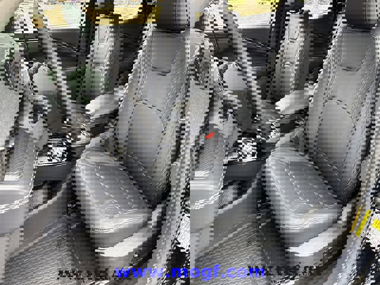 Certified 2025 Ford Mustang Mach-E Premium image 27