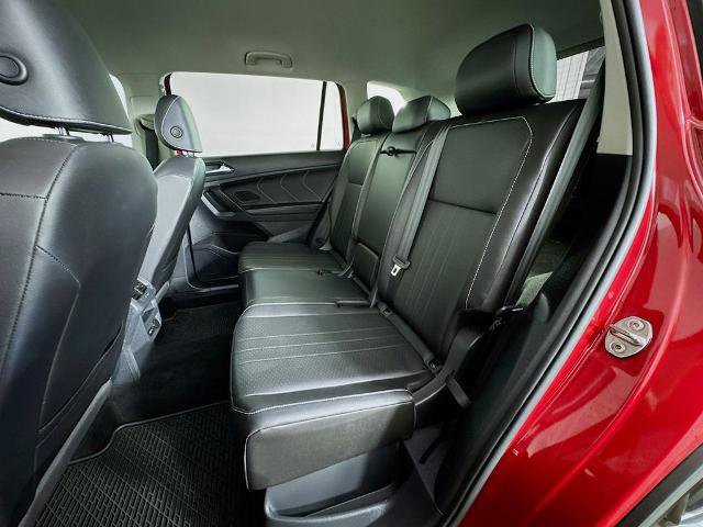 Used 2022 Volkswagen Tiguan SE image 21