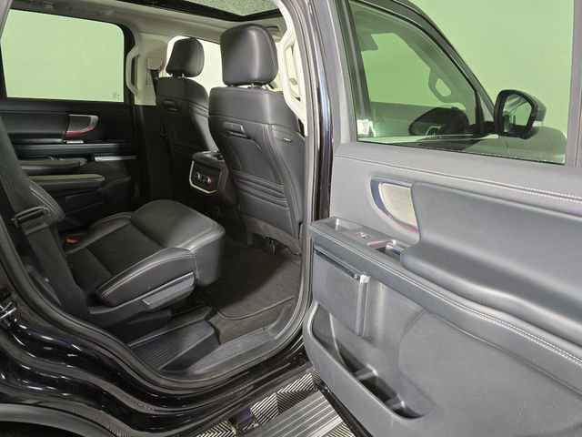 Certified 2025 Ford Expedition Platinum AWD/4WD image 13