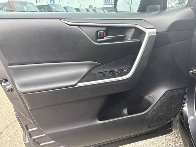 Used 2024 Toyota RAV4 LE FWD image 23