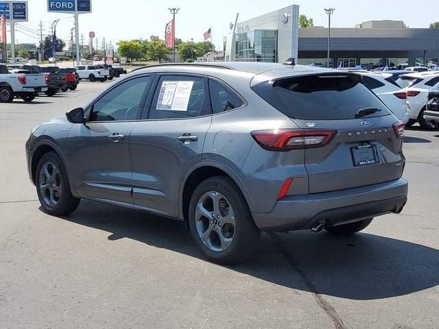 Certified 2024 Ford Escape ST-Line w/ Tech Pack #1 AWD/4WD image 3