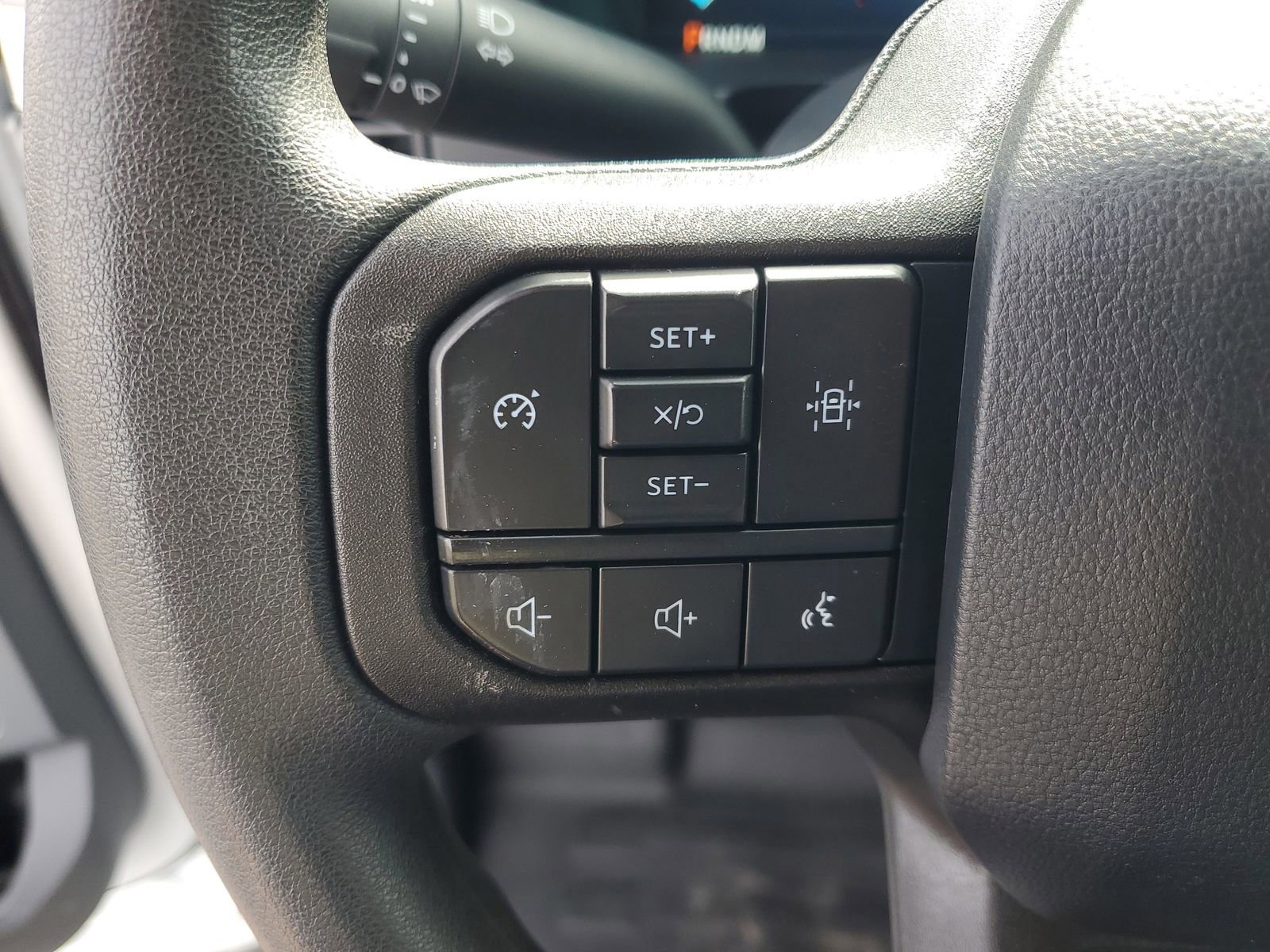 Certified 2025 Ford F150 XL w/ Tow/Haul Package AWD/4WD image 18