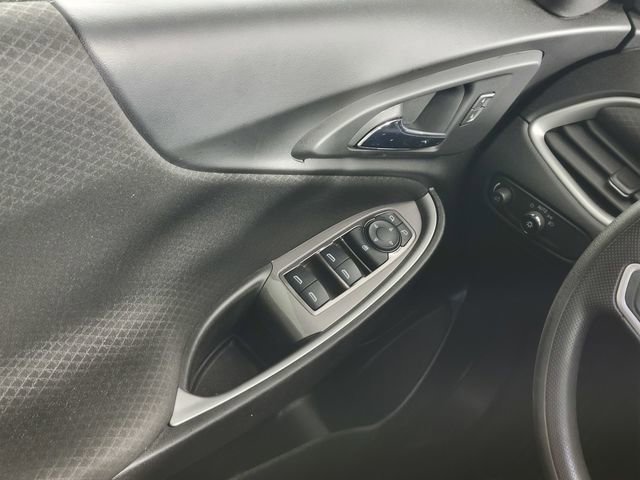 Used 2022 Chevrolet Malibu LS image 32