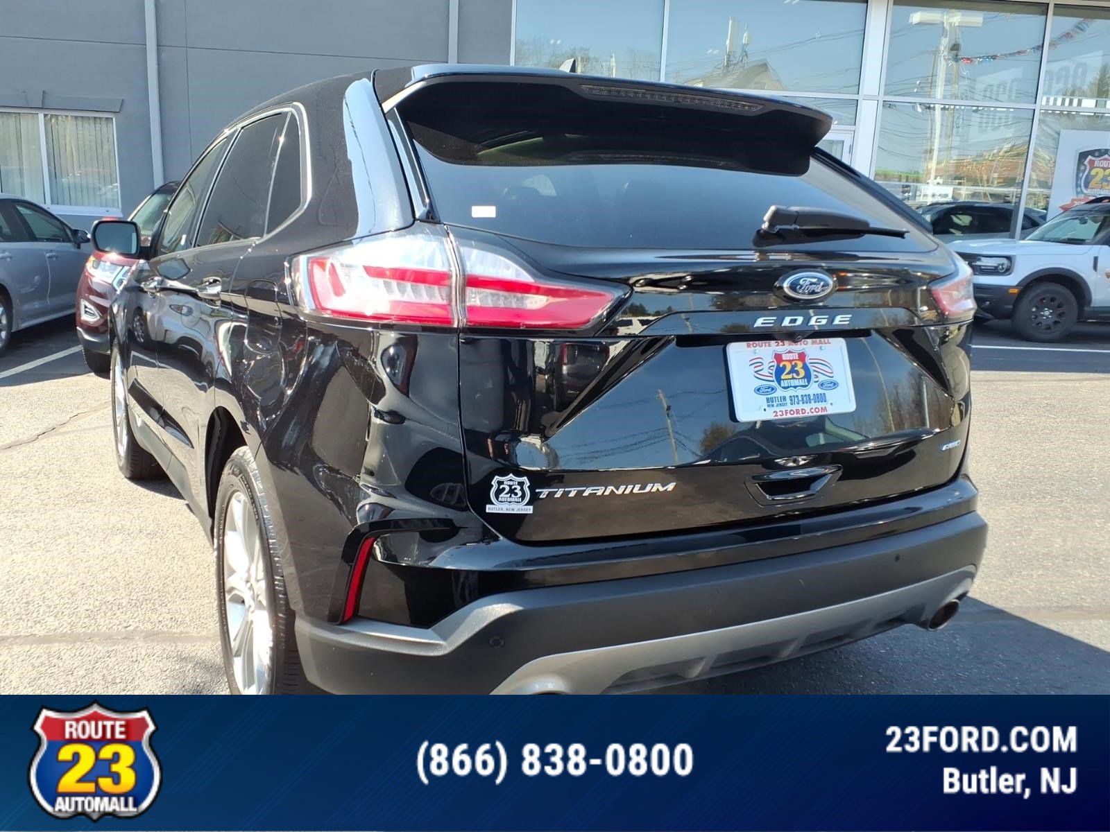 Certified 2023 Ford Edge Titanium w/ Equipment Group 301A AWD/4WD image 3