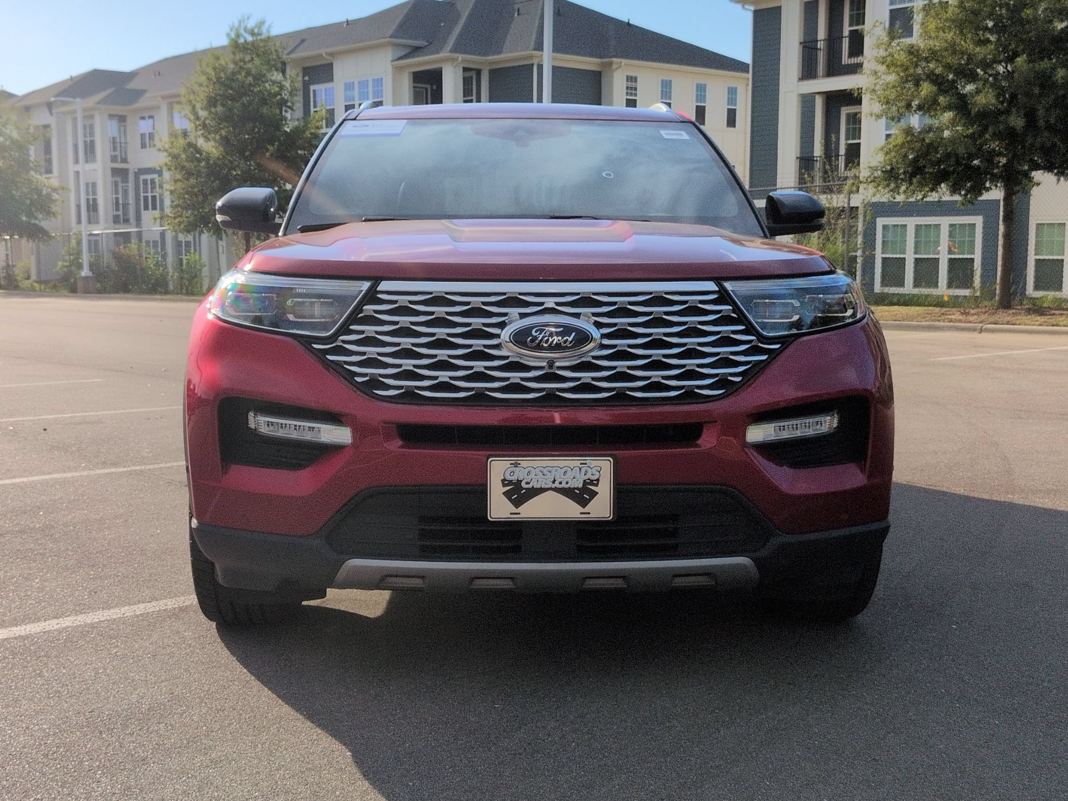 Certified 2020 Ford Explorer Platinum w/ Premium Technology Package AWD/4WD image 9