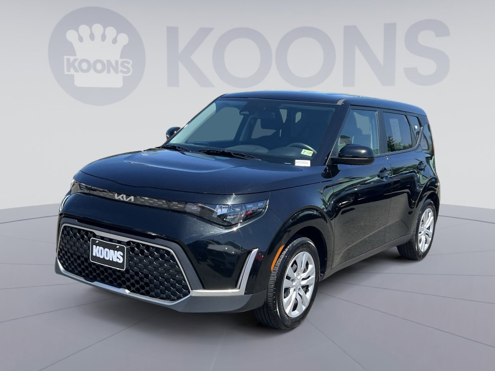 Used 2025 Kia Soul LX FWD image 5