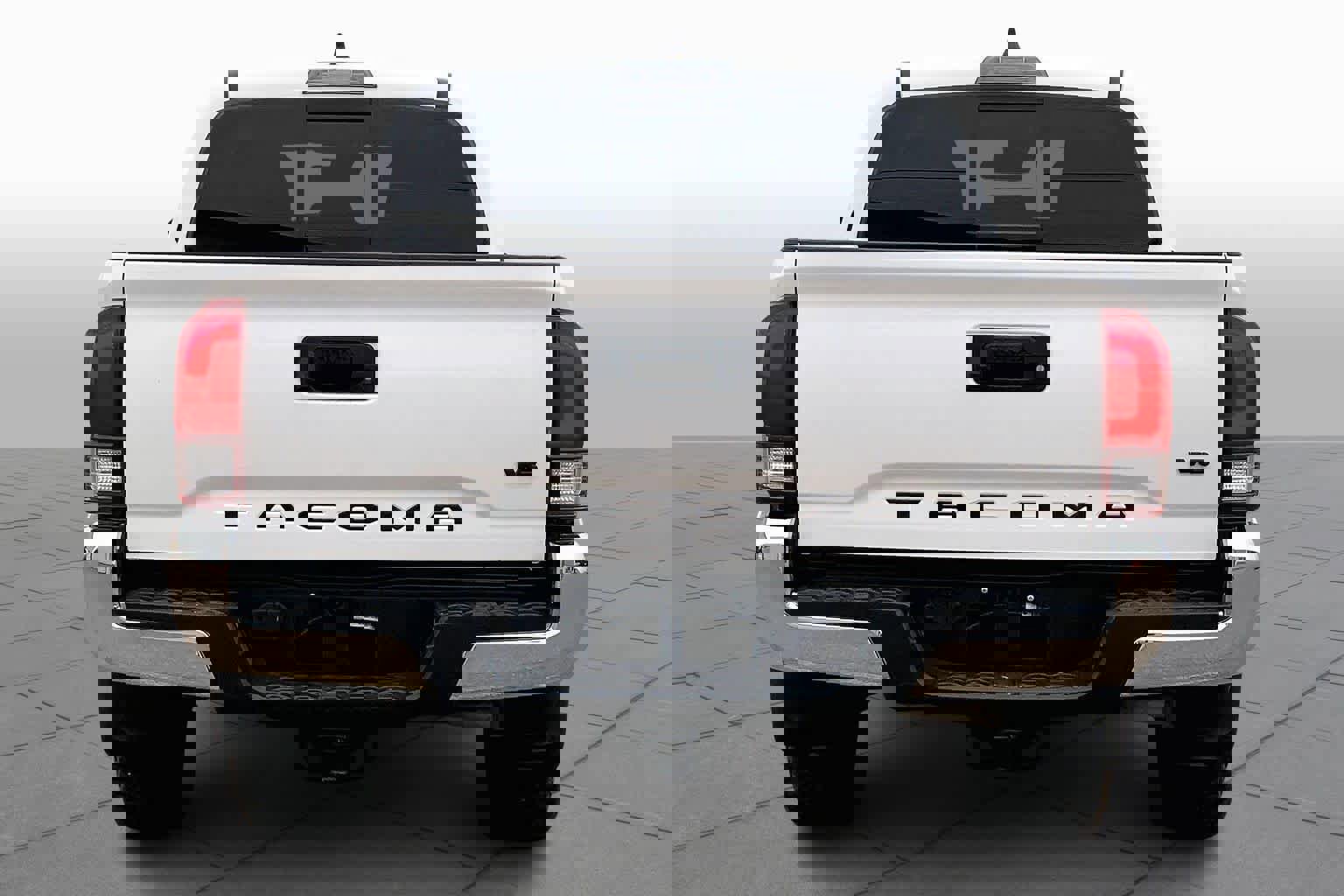 Used 2023 Toyota Tacoma SR5 image 2