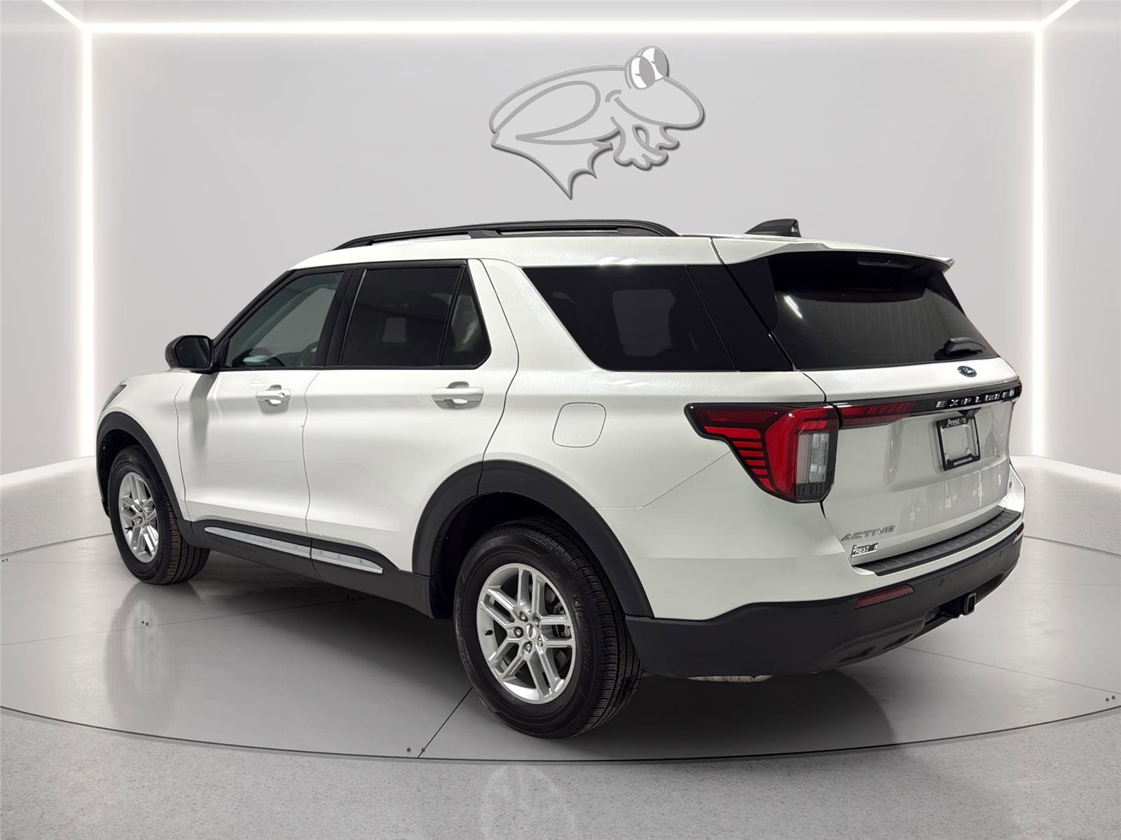Certified 2025 Ford Explorer Active AWD/4WD image 3
