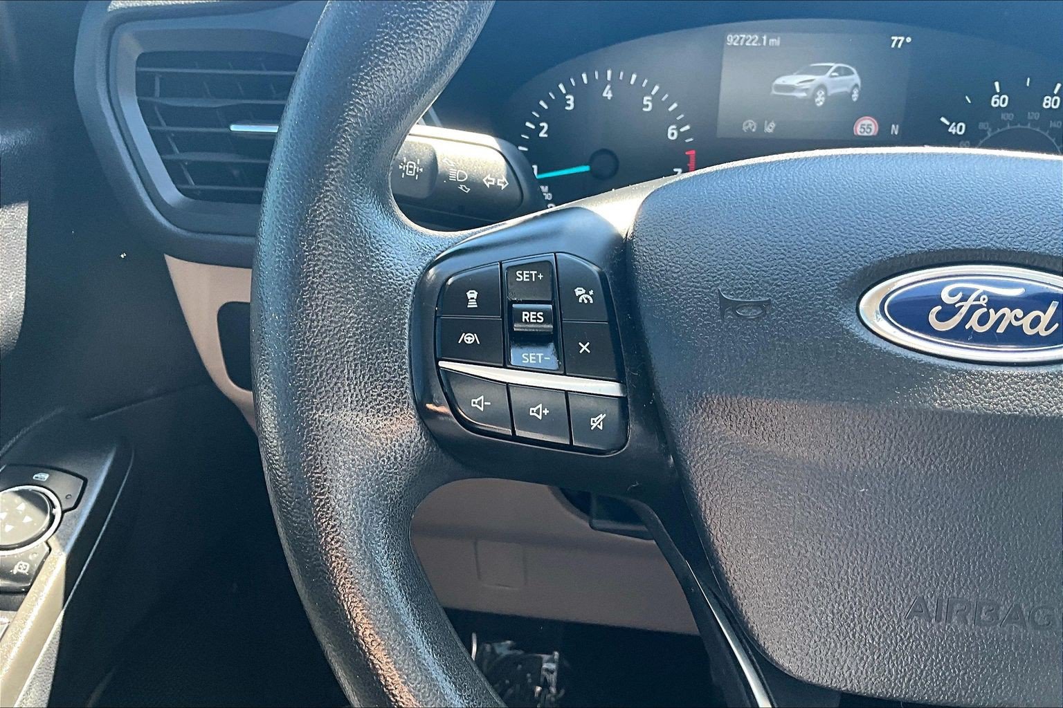 Certified 2021 Ford Escape SE FWD image 18