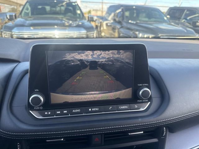 Used 2023 Nissan Rogue SV FWD image 22