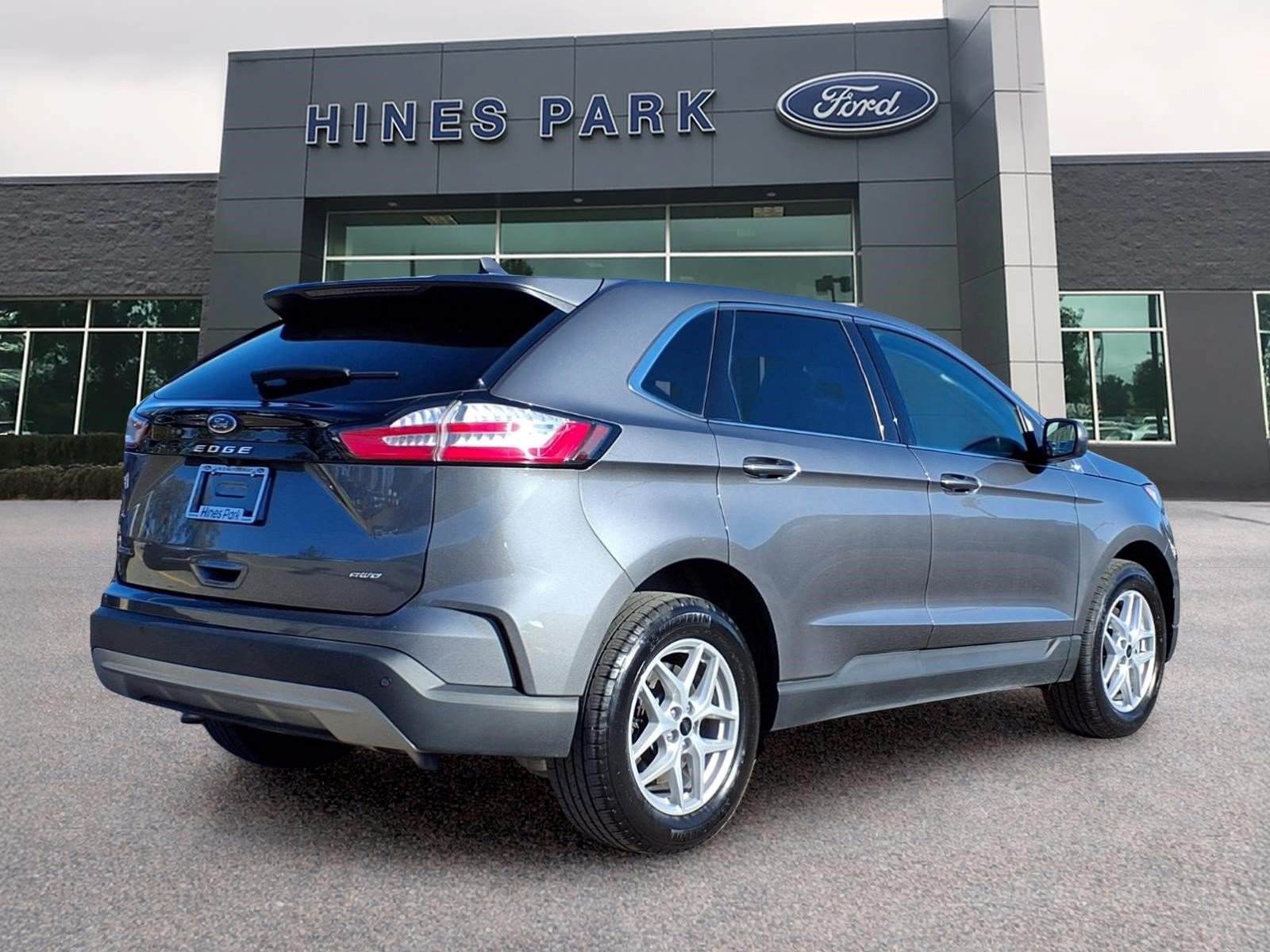 Certified 2024 Ford Edge SEL w/ Convenience Package AWD/4WD image 6