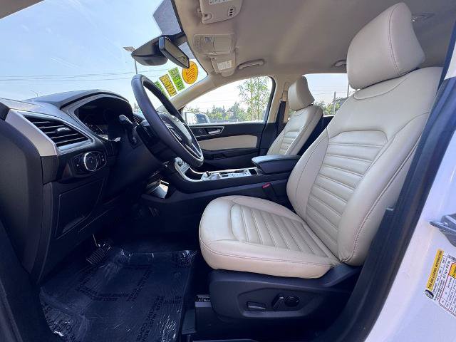 Certified 2024 Ford Edge SEL w/ Convenience Package AWD/4WD image 12