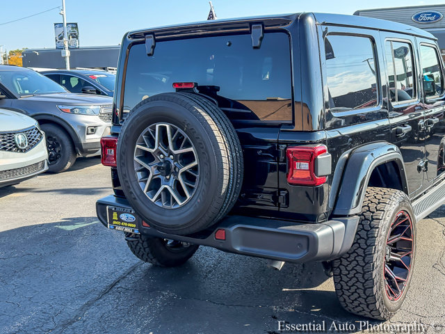 Used 2025 Jeep Wrangler Unlimited Sahara w/ Safety Group AWD/4WD image 6