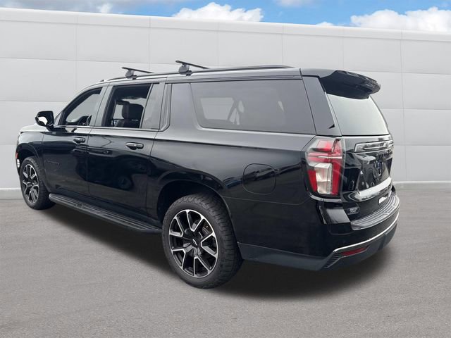 Used 2021 Chevrolet Suburban RST image 3