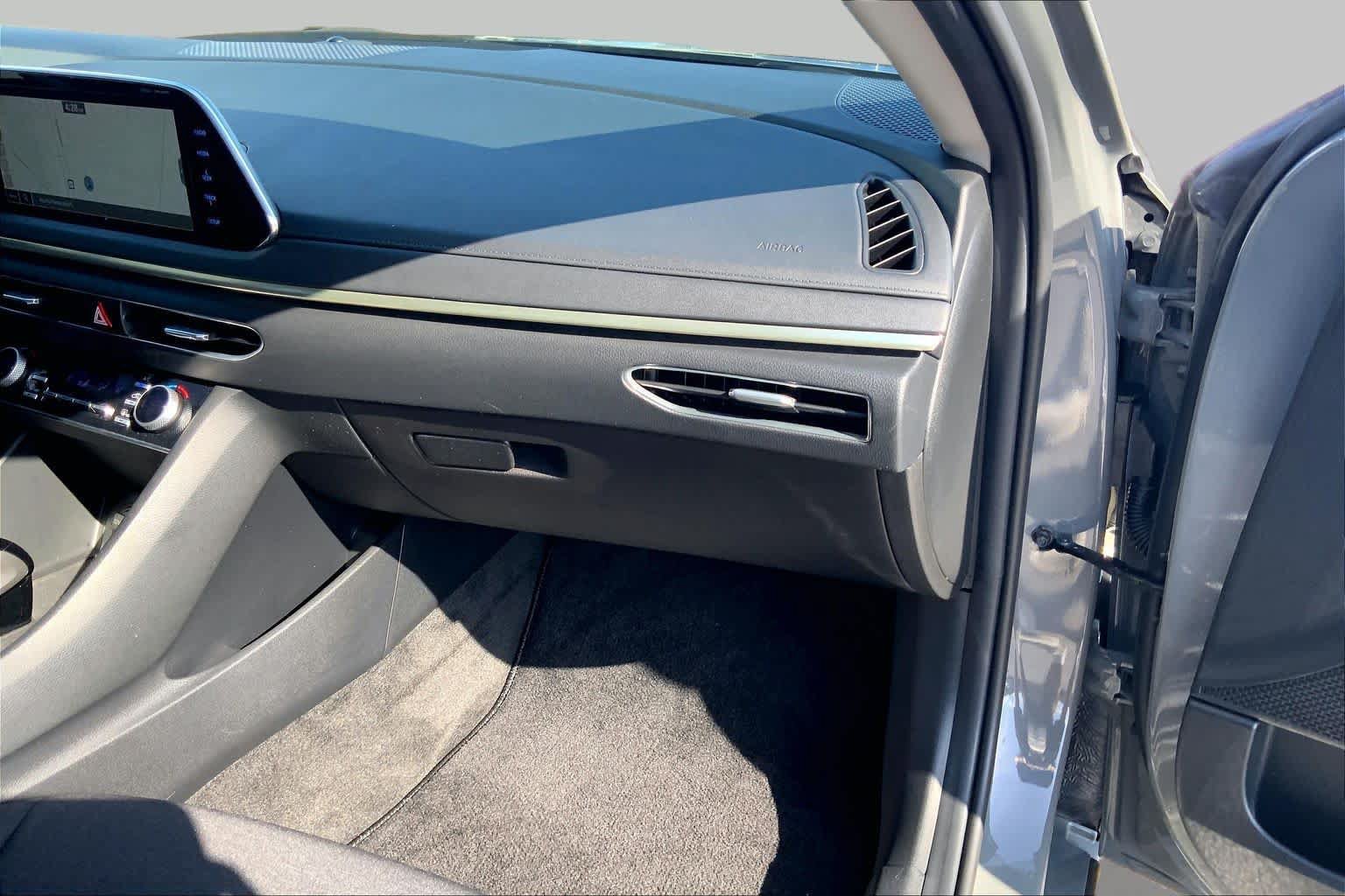 Used 2023 Hyundai Sonata SEL w/ Convenience Package FWD image 18