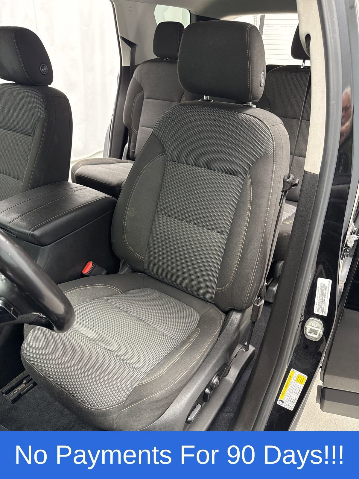 Used 2018 Chevrolet Traverse LT image 9