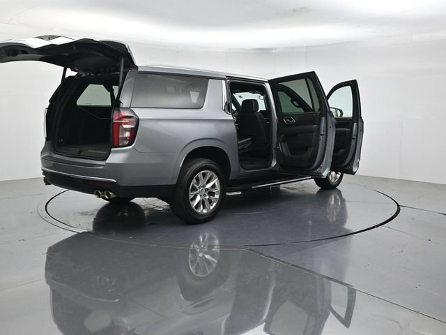 Used 2024 Chevrolet Suburban Premier AWD/4WD image 54