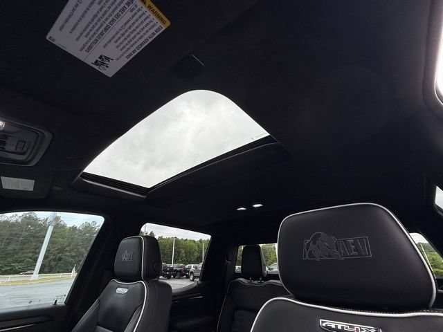 Used 2024 GMC Sierra 1500 AT4X w/ AT4X AEV Edition AWD/4WD image 34