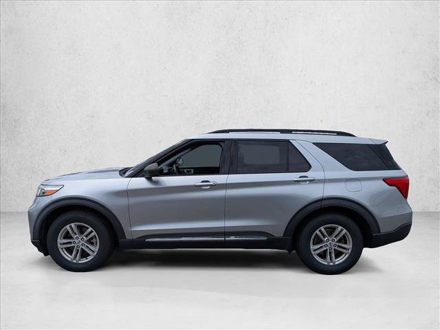 Certified 2020 Ford Explorer XLT w/ Equipment Group 202A RWD image 5