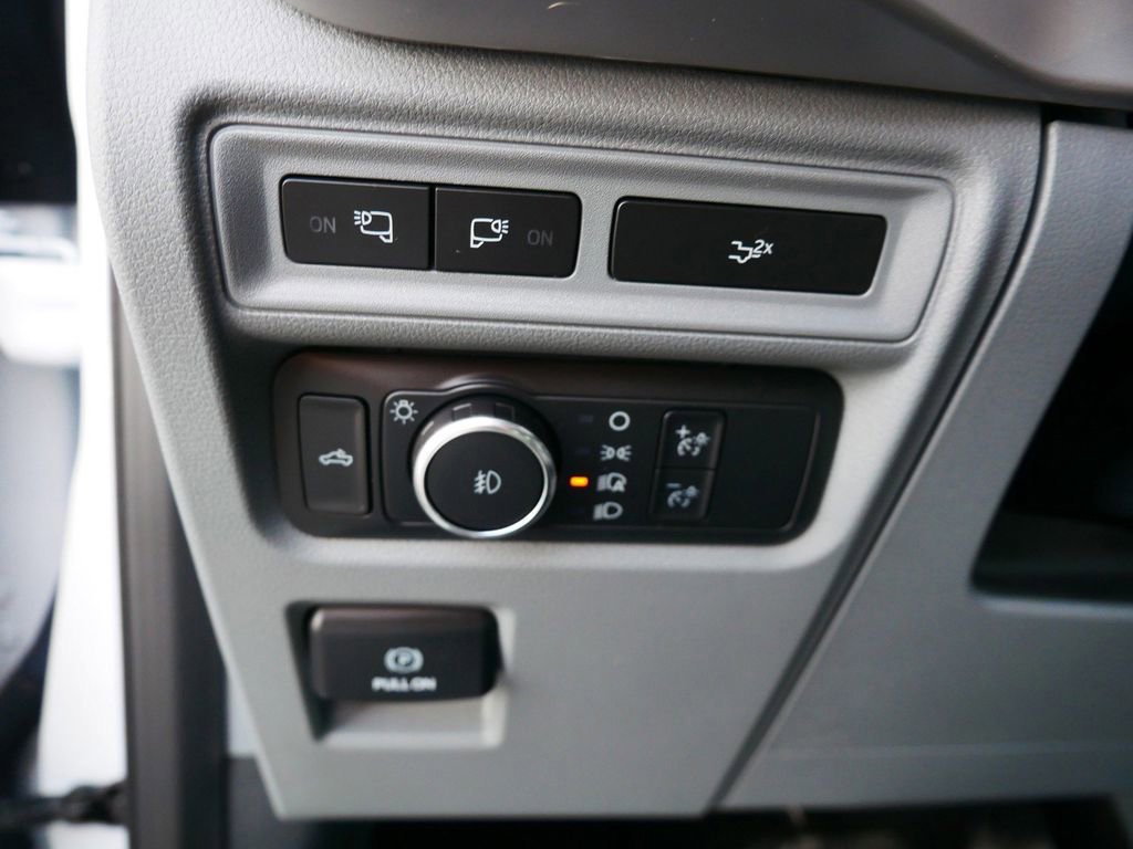 Certified 2022 Ford F150 XLT w/ Equipment Group 302A High image 11