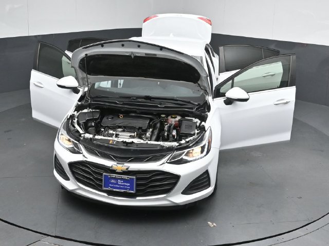 Used 2019 Chevrolet Cruze LT w/ Convenience Package FWD image 57