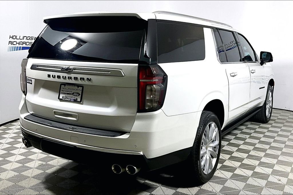Used 2023 Chevrolet Suburban High Country AWD/4WD image 9