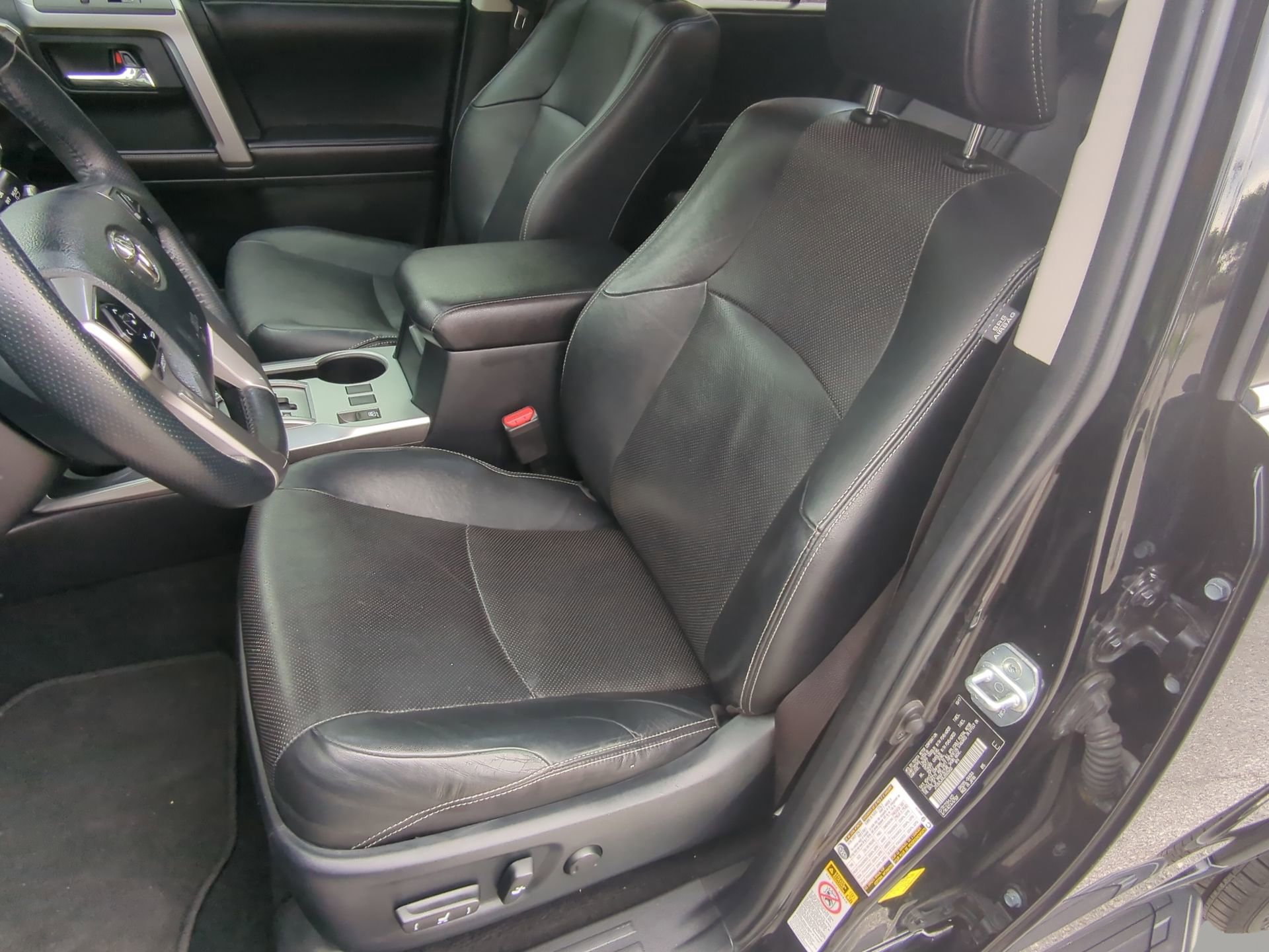Used 2018 Toyota 4Runner Limited AWD/4WD image 57
