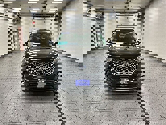 Certified 2023 Ford Edge SEL image 3
