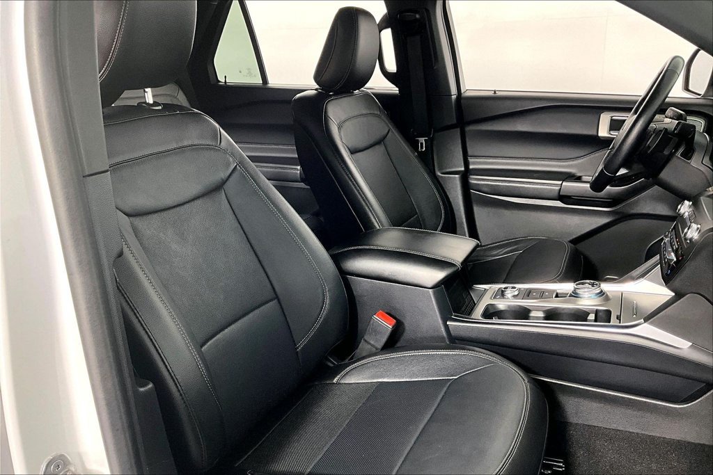 Certified 2020 Ford Explorer Limited AWD/4WD image 7