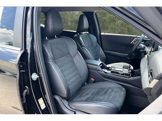 Used 2025 Mitsubishi Outlander SE FWD image 25
