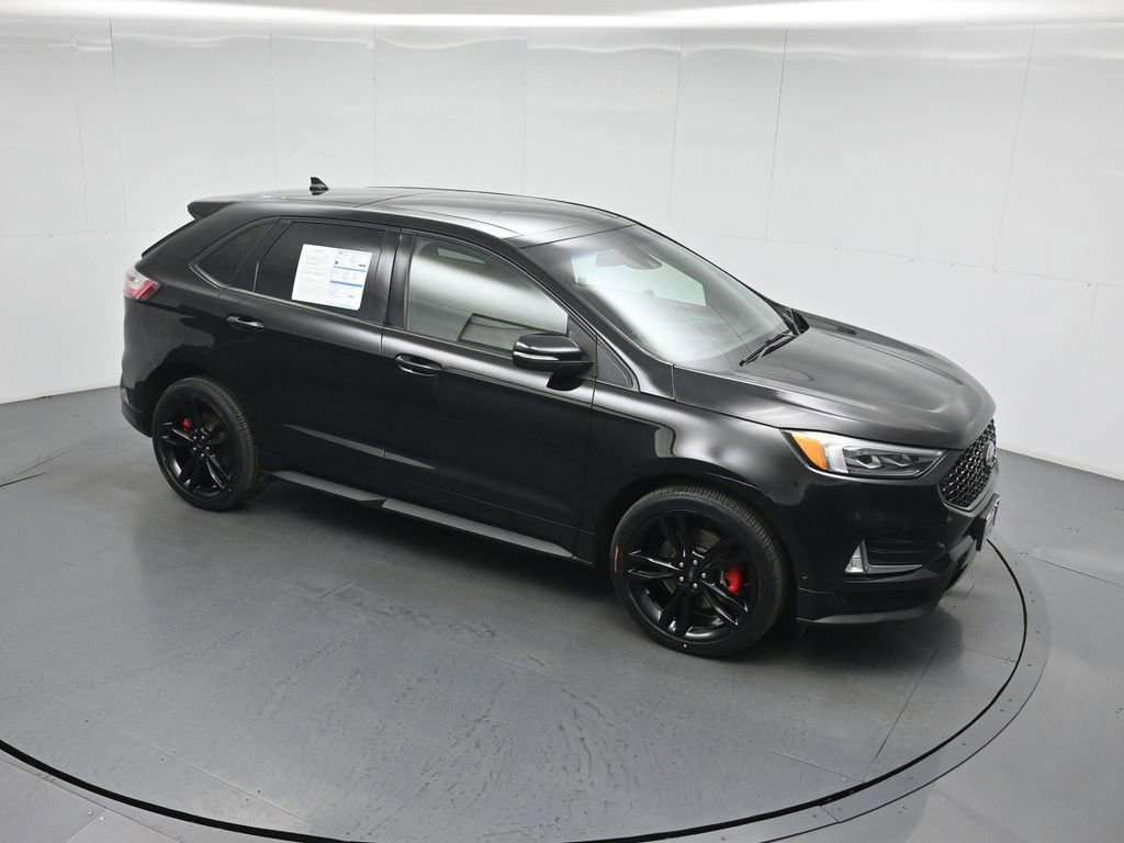 Certified 2019 Ford Edge ST w/ Equipment Group 401A image 4