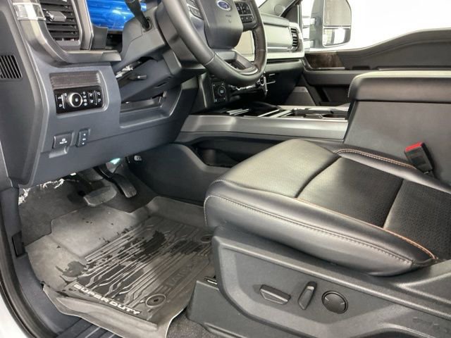 Certified 2025 Ford F350 Lariat w/ FX4 Off-Road Package image 18