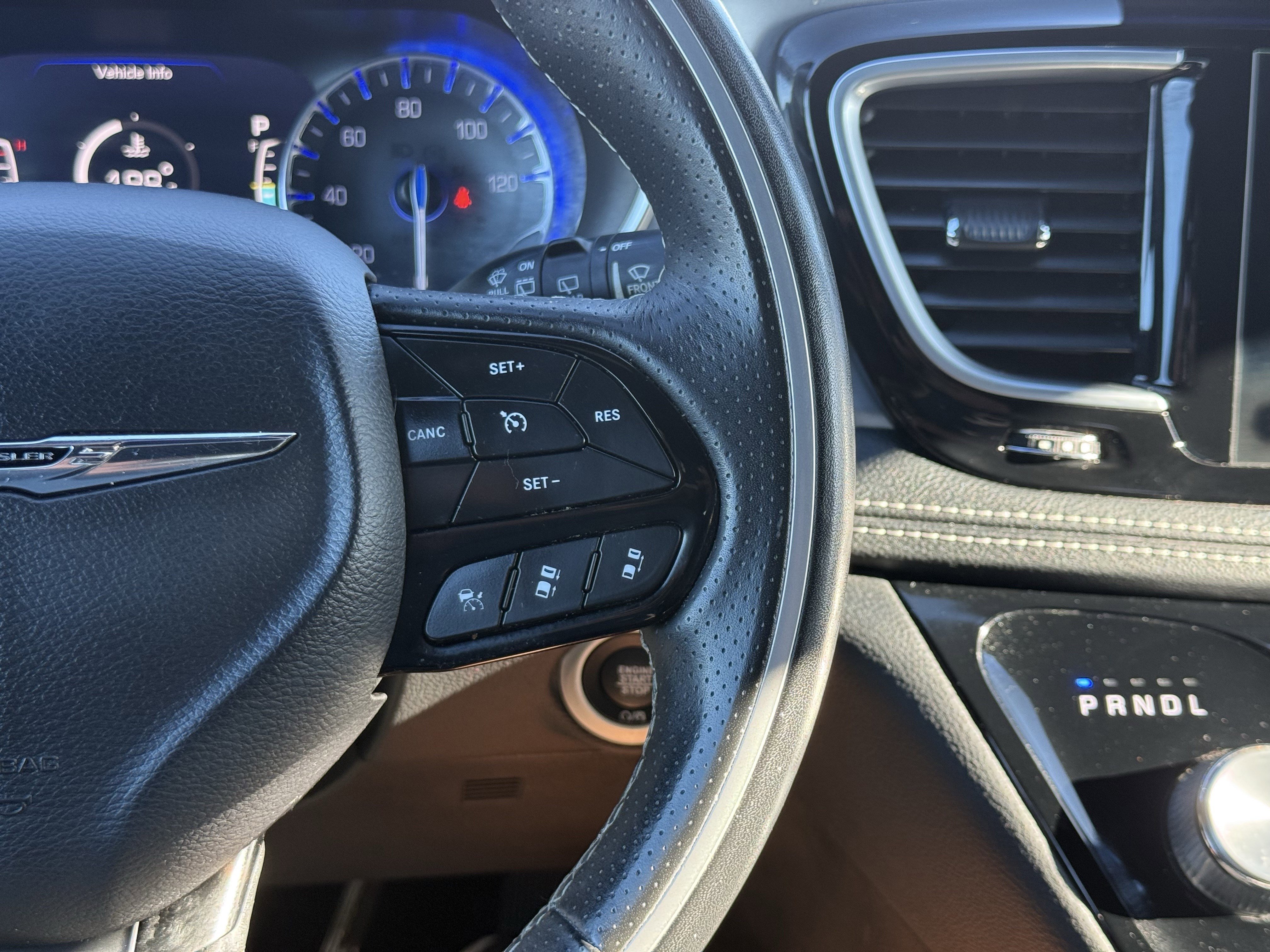 Used 2020 Chrysler Pacifica Limited w/ Advanced Safetytec Group image 26