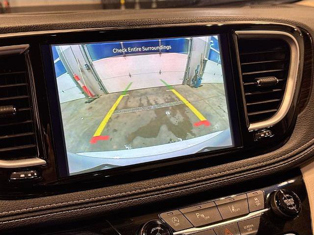 Used 2023 Chrysler Pacifica Limited image 12