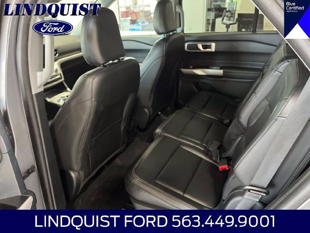 Certified 2024 Ford Explorer XLT w/ Equipment Group 202A AWD/4WD image 17