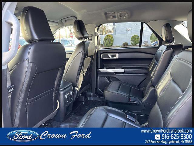 Certified 2021 Ford Explorer XLT w/ Equipment Group 202A image 7