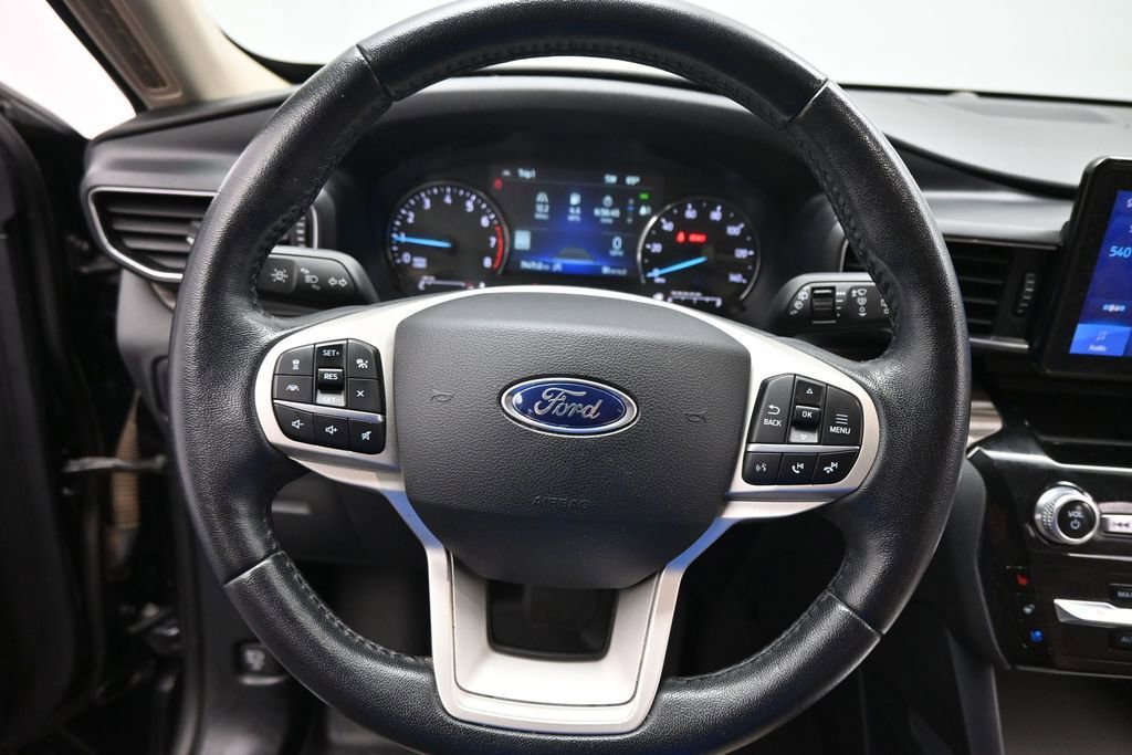 Certified 2021 Ford Explorer Limited w/ Equipment Group 301A RWD image 16