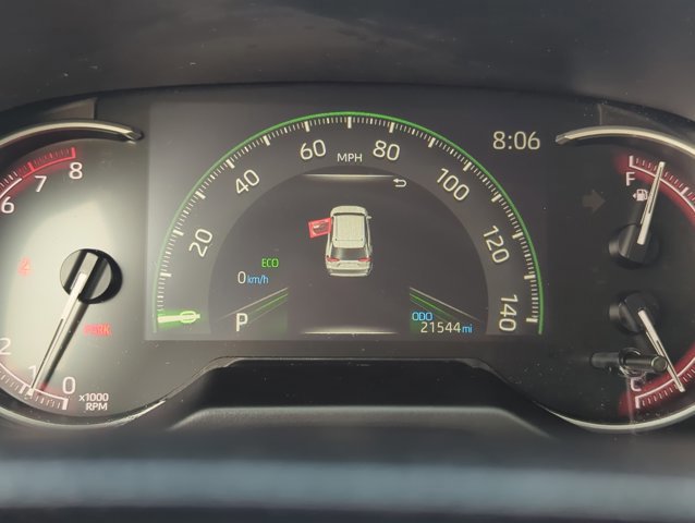 Used 2025 Toyota RAV4 LE image 12