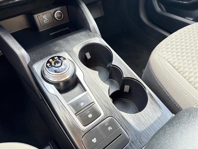 Certified 2021 Ford Escape SE w/ SE Sport Appearance Package image 26