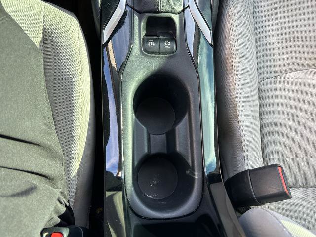 Used 2021 Toyota Corolla LE FWD image 15