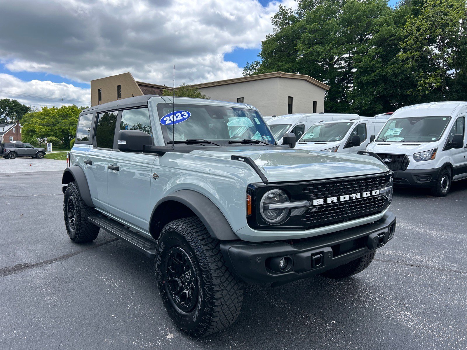 Certified 2023 Ford Bronco Wildtrak AWD/4WD image 3