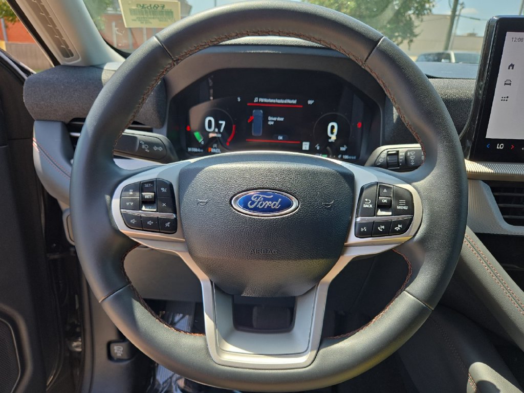 Certified 2025 Ford Explorer Active AWD/4WD image 24