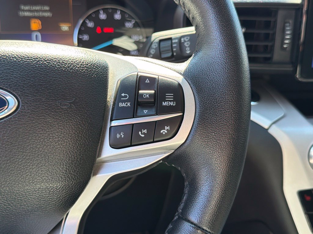 Certified 2023 Ford Explorer XLT RWD image 30