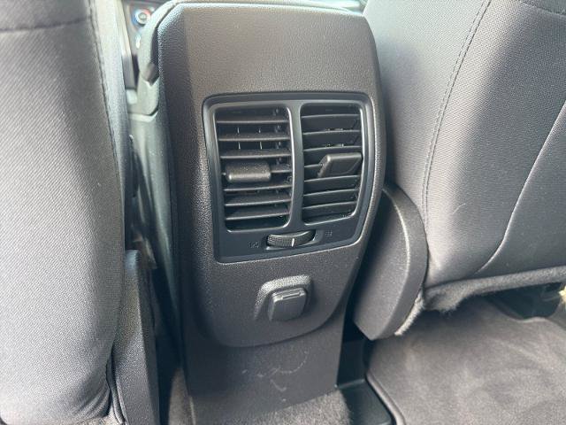 Certified 2018 Ford Escape SE FWD image 17