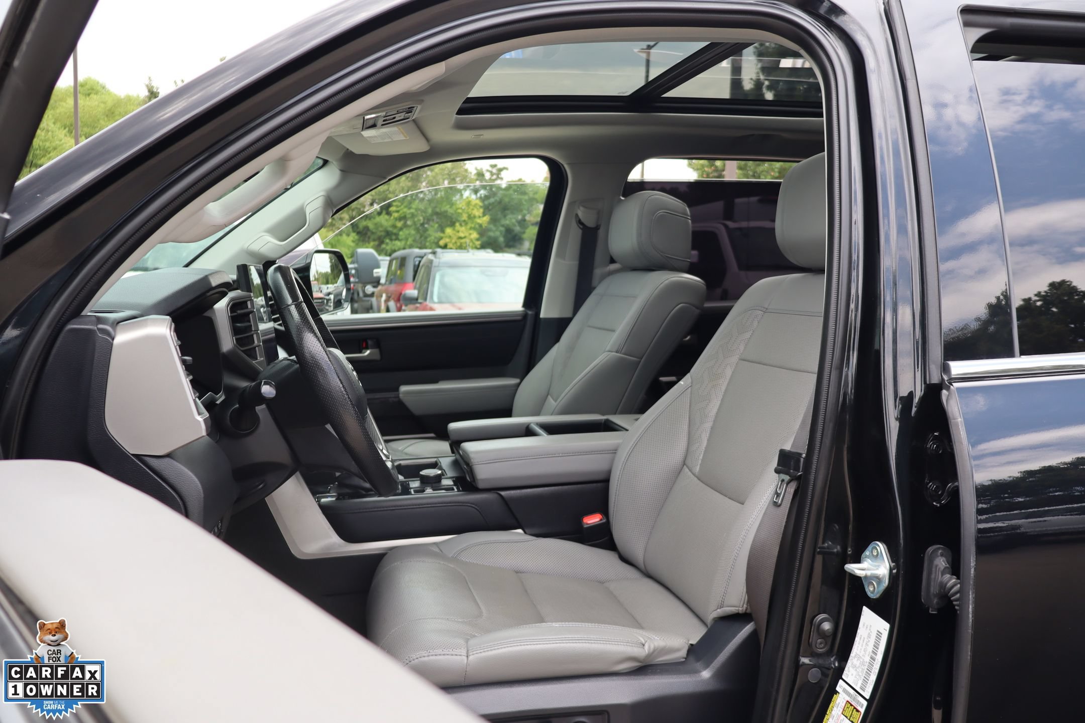 Used 2024 Toyota Tundra Limited w/ Power Package AWD/4WD image 11