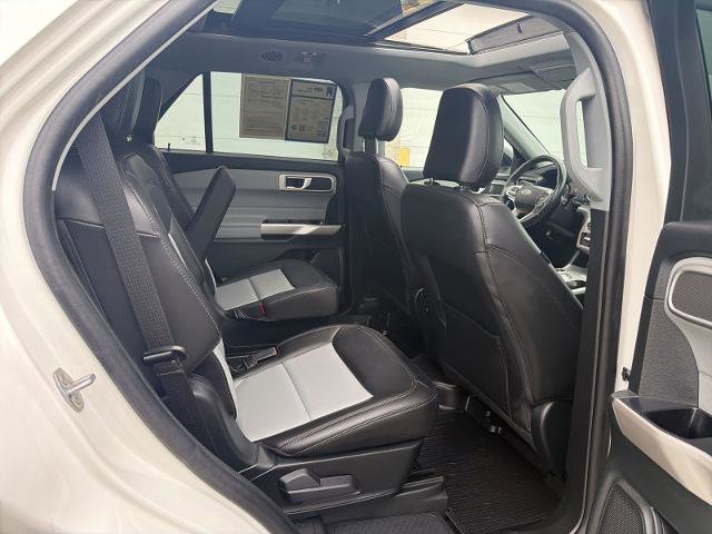 Certified 2023 Ford Explorer XLT w/ Equipment Group 202A AWD/4WD image 27