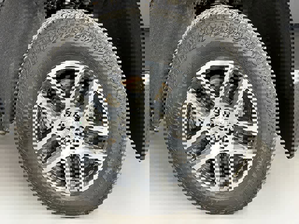 Used 2020 Chevrolet Silverado 1500 LT Trail Boss image 11